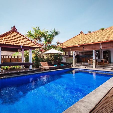 Villa Bukit Malas 3 Амед Экстерьер фото