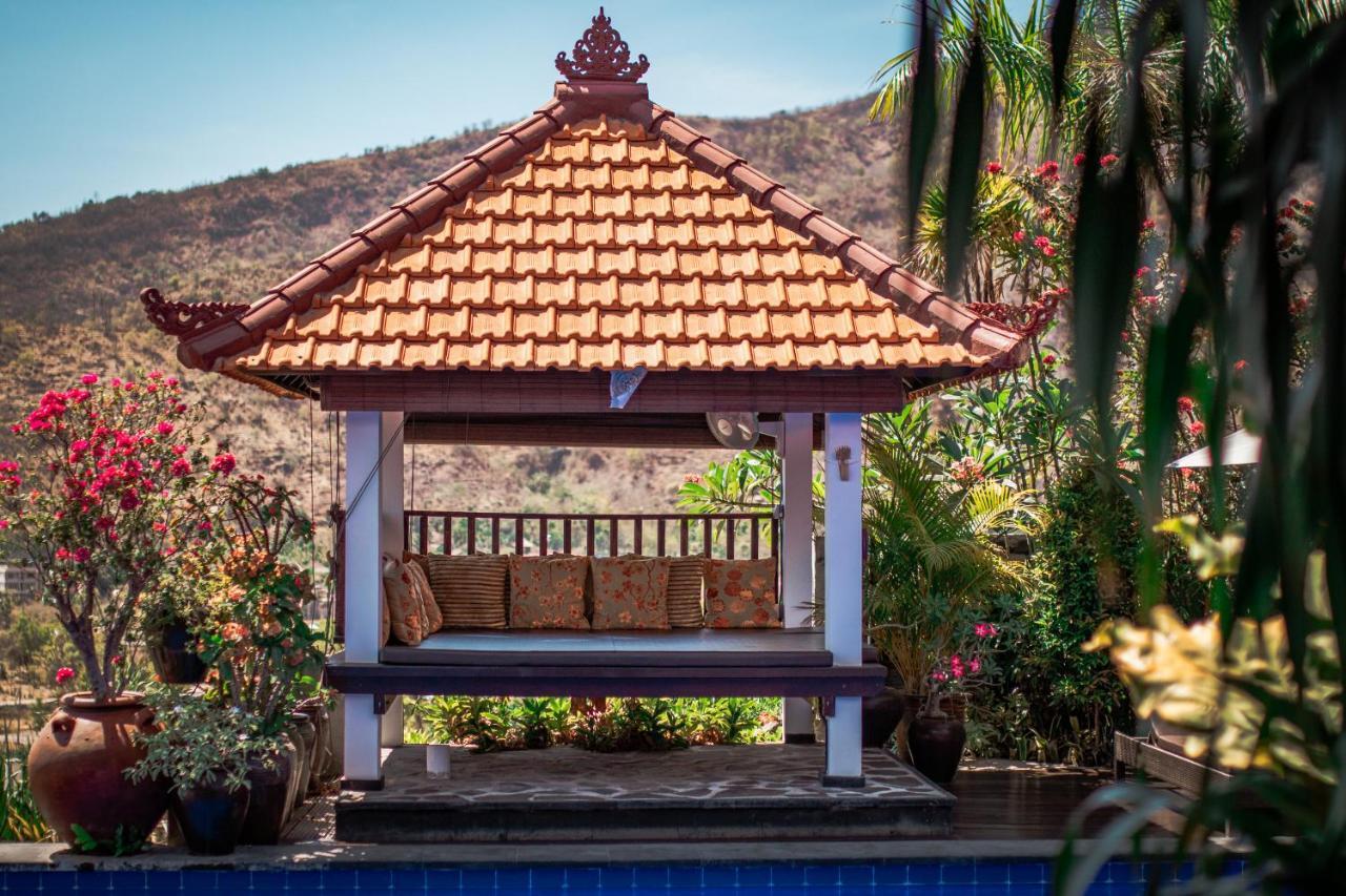 Villa Bukit Malas 3 Амед Экстерьер фото